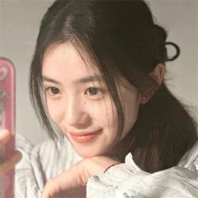 谜样的双眼